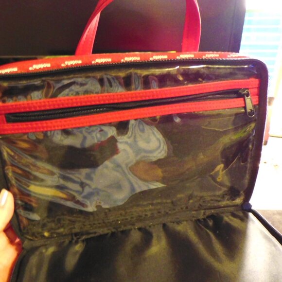 MODELLA RED DOUBLE ZIPPERED COSMETIC BAG / CASE - Picture 3 of 6